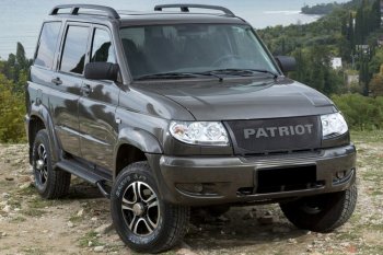 8 999 р. Решетка радиатора CrTuning - Чёрный БРУТ Уаз Патриот 3163 5 дв. дорестайлинг (2005-2013) (Установка с пластиковым бампером, Без надписи PATROT)  с доставкой в г. Пермь. Увеличить фотографию 2