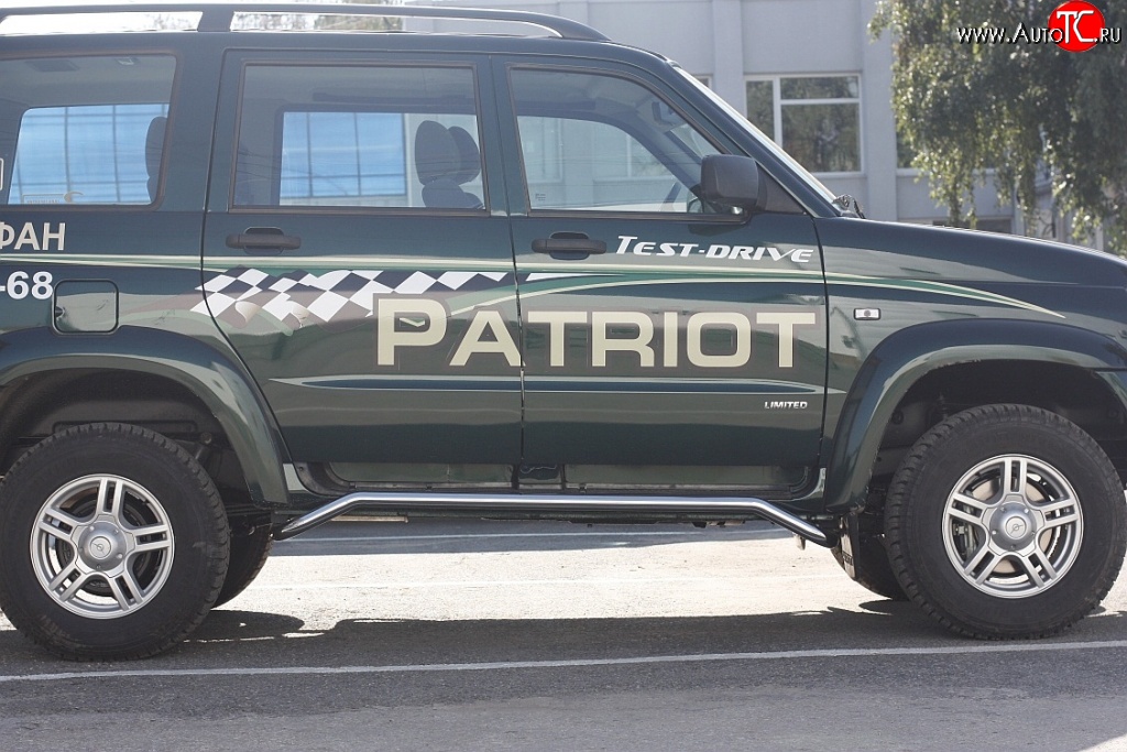 8 499 р. Защита порогов из круглой трубы диаметром 51 мм Petroil Tuning  Уаз Патриот  3163 5 дв. (2005-2013) дорестайлинг  с доставкой в г. Пермь