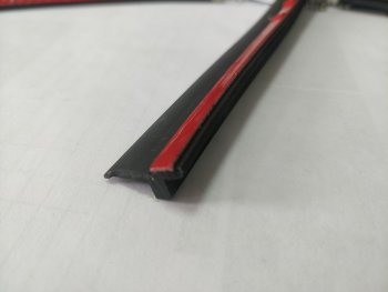 Универсальный уплотнитель (подложка) FlexLine (на самоклеящейся основе, 1 погонный метр) Лада 2108 (1984-2003)