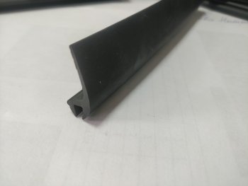 Универсальный уплотнитель FlexLine (26 mm, 1 погонный метр) Лада 2108 (1984-2003)