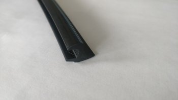 Универсальный уплотнитель FlexLine (8 mm U-LIP, 1 погонный метр) Лада 2108 (1984-2003)