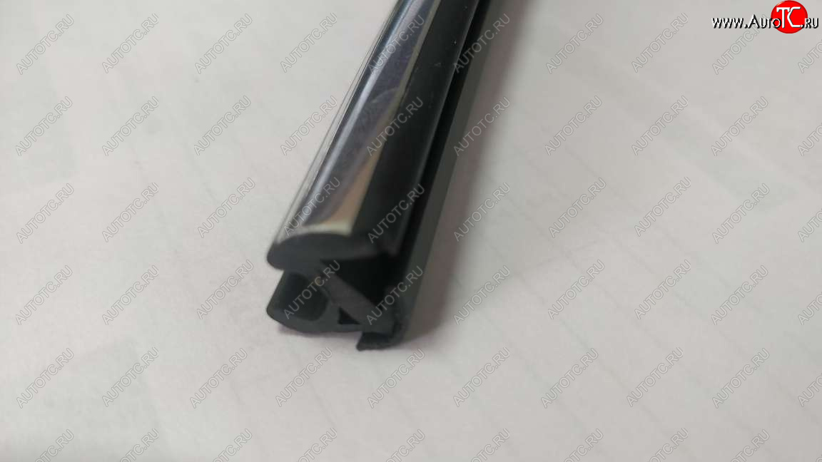 109 р. Универсальный уплотнитель FlexLine (8 mm U-LIP 2 лепестка, хромированная полоса, 1 погонный метр) Лада 2101 (1970-1988)  с доставкой в г. Пермь
