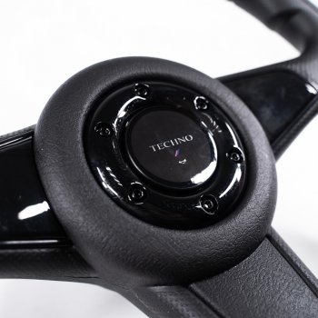 3 389 р. Рулевое колесо Sport Extrim Delux (Ø360 мм)  ВИС 2346 ( бортовой,  фургон,) (1998-2025), ВИС 23461 ( бортовой,  фургон,) (1998-2025), Лада 2101 (1970-1988), Лада 2102 (1971-1985), Лада 2103 (1972-1984), Лада 2104 (1984-2012), Лада 2105 (1979-2010), Лада 2106 (1975-2005), Лада 2107 (1982-2012), Лада Нива 4х4  2121 (1977-2019), Лада нива 4х4 ( 2131,  2329,  2121-80,  2121 Бронто,  2121,  2121 (Legend)) (1993-2025) (Черный)  с доставкой в г. Пермь. Увеличить фотографию 3