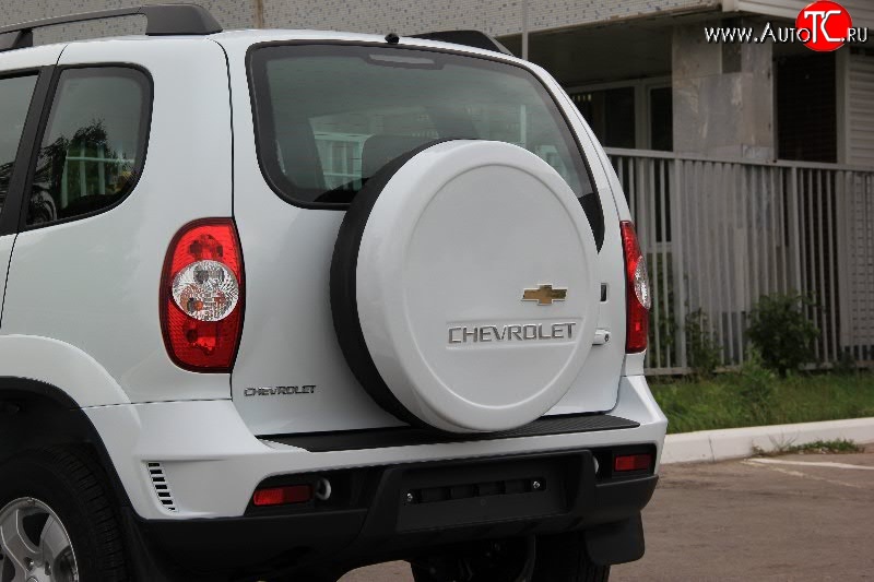 1 779 р. Чехол запасного колеса Chevrolet V3 Лада 2123 (Нива Шевроле) 1 рестайлинг (2009-2020) (Окрашенный)  с доставкой в г. Пермь