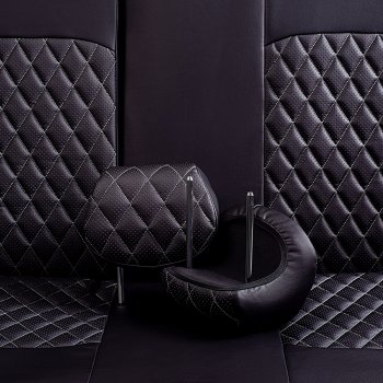 9 449 р. Чехлы для сидений Lord Autofashion Турин Ромб (экокожа, 60/40, 2 П- и 1 Г-оббразных подголовника) Лада Приора 2172 хэтчбек дорестайлинг (2008-2014) (Черный, вставка черная, строчка серая)  с доставкой в г. Пермь. Увеличить фотографию 5