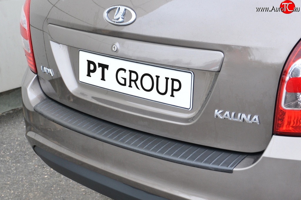 1 119 р. Накладка защитная на задний бампер Petroil Tuning  Лада Калина  2194 (2014-2018) универсал (Текстурная поверхность)  с доставкой в г. Пермь