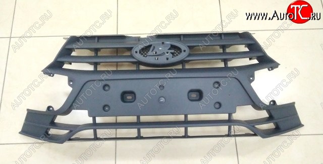 2 299 р. Решётка радиатора Оригинал (средняя под гос/номер) Лада Гранта FL 2190 седан рестайлинг (2018-2025)  с доставкой в г. Пермь