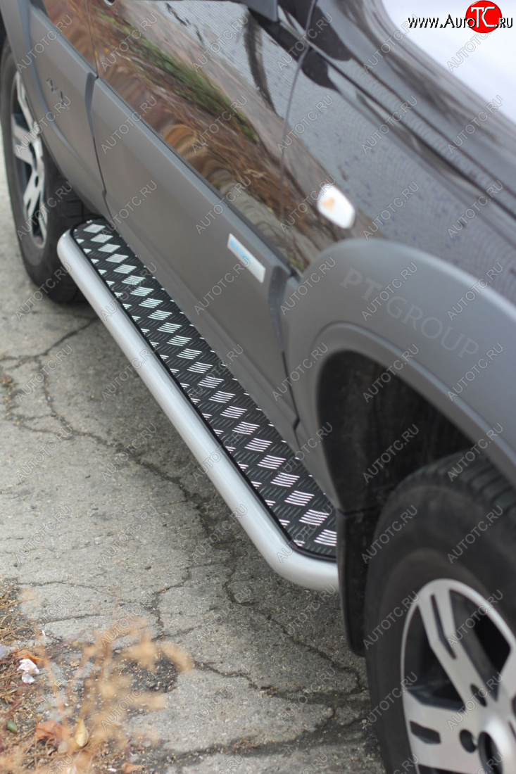 11 519 р. Порожки для ног Petroil Tuning (Ø51 мм)  Chevrolet Niva  2123 (2009-2020), Лада 2123 (Нива Шевроле) (2009-2021) (Сталь с полимерным покрытием в цвет: серебристый ❞Искра❝)  с доставкой в г. Пермь