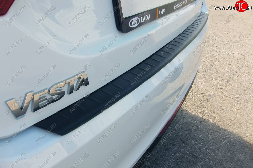 1 059 р. Накладка защитная на задний бампер Petroil Tuning  Лада Веста ( 2180,  SW 2181) (2015-2023) седан дорестайлинг, универсал дорестайлинг (Текстурная поверхность)  с доставкой в г. Пермь