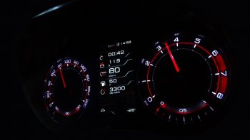 62 999 р. Приборная панель Ferrum GF 940 SPORT Edition Лада Веста Кросс 2180 седан рестайлинг (2022-2025) (С кожаным щитком (строчка красная))  с доставкой в г. Пермь. Увеличить фотографию 2