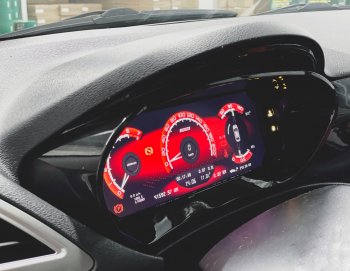 42 949 р. Электронная панель приборов Тюн-Авто “Vision” Лада Веста Кросс 2180 седан рестайлинг (2022-2025) (Темно-серый, матовый)  с доставкой в г. Пермь. Увеличить фотографию 2