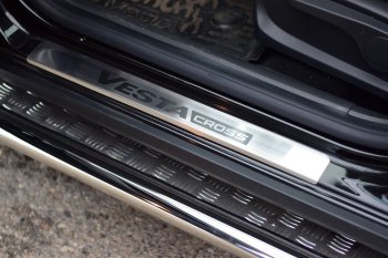 2 399 р. Пороги накладки в проем дверей Cross Petroil Tuning Лада Веста SW 2181 универсал дорестайлинг (2017-2022) (Нержавейка)  с доставкой в г. Пермь. Увеличить фотографию 2
