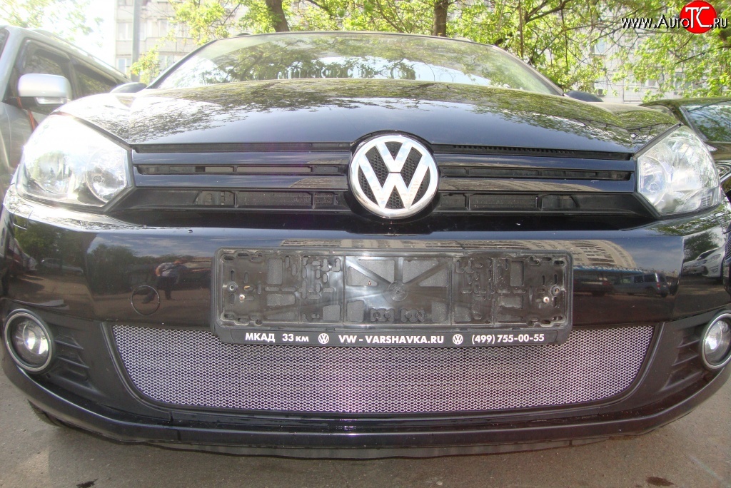 1 539 р. Сетка на бампер Russtal (хром) Volkswagen Golf 6 хэтчбэк 5 дв. (2008-2014)  с доставкой в г. Пермь