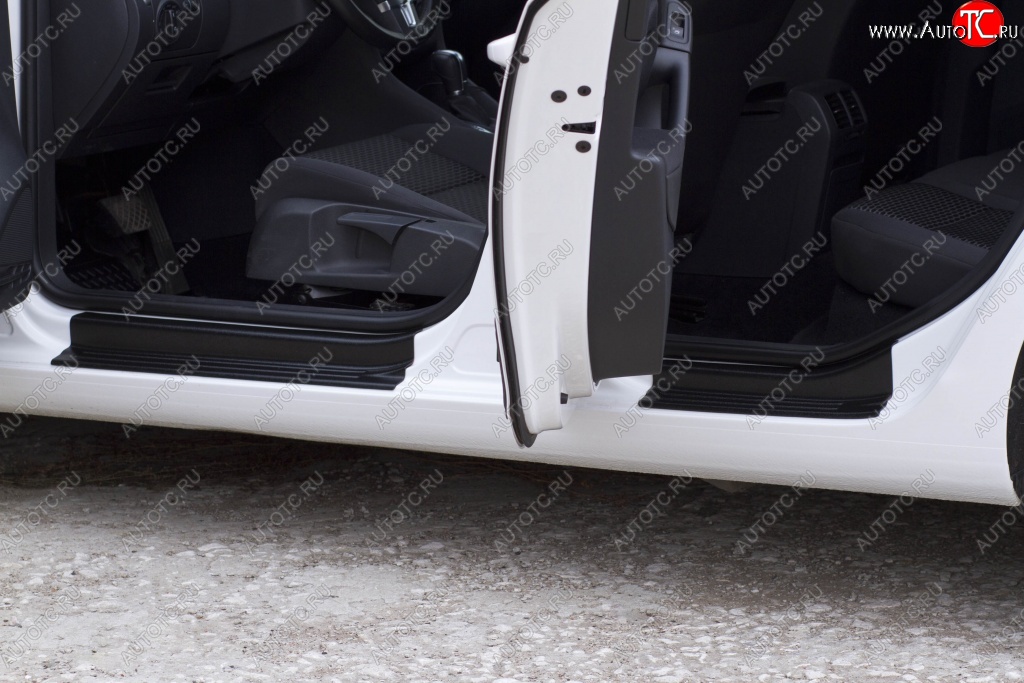 2 399 р. Накладки на порожки RA v2 (комплект) Volkswagen Golf 6 хэтчбэк 5 дв. (2008-2014)  с доставкой в г. Пермь