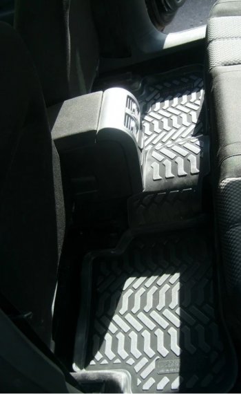 1 739 р. Коврики салона Aileron (3D с подпятником) Volkswagen Passat B6 универсал (2005-2010)  с доставкой в г. Пермь. Увеличить фотографию 4