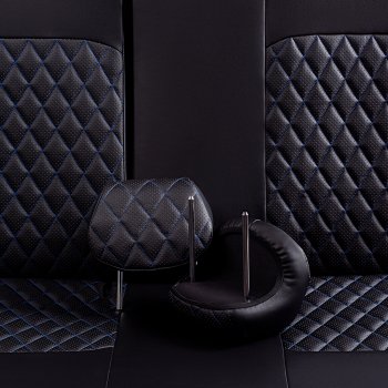 9 449 р. Чехлы для сидений Lord Autofashion Турин Ромб (экокожа, сплошная спинка, подлокотник, 2 П- и 1 Г-образных подголовника)  Volkswagen Polo  5 (2009-2020) седан дорестайлинг, хэтчбек дорестайлинг, седан рестайлинг, хэтчбек рестайлинг (Черный, вставка черная, строчка синяя)  с доставкой в г. Пермь. Увеличить фотографию 5