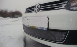 2 189 р. Сетка на бампер Russtal (хром) Volkswagen Polo 5 седан дорестайлинг (2009-2015)  с доставкой в г. Пермь. Увеличить фотографию 3