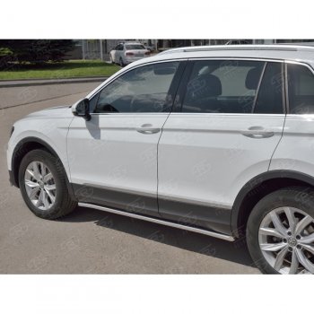 17 299 р. Защита порогов из круглой трубы диаметром 42 мм SLITKOFF v1  Volkswagen Tiguan  Mk2 (2016-2020) дорестайлинг  с доставкой в г. Пермь. Увеличить фотографию 2