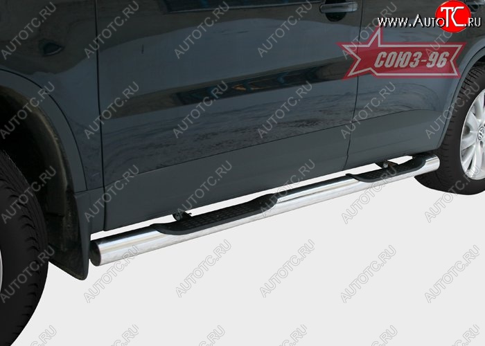 21 059 р. Защита порогов с проступью Souz-96 (d76)  Volkswagen Tiguan ( NF,  Mk2) (2011-2020) рестайлинг, дорестайлинг  с доставкой в г. Пермь